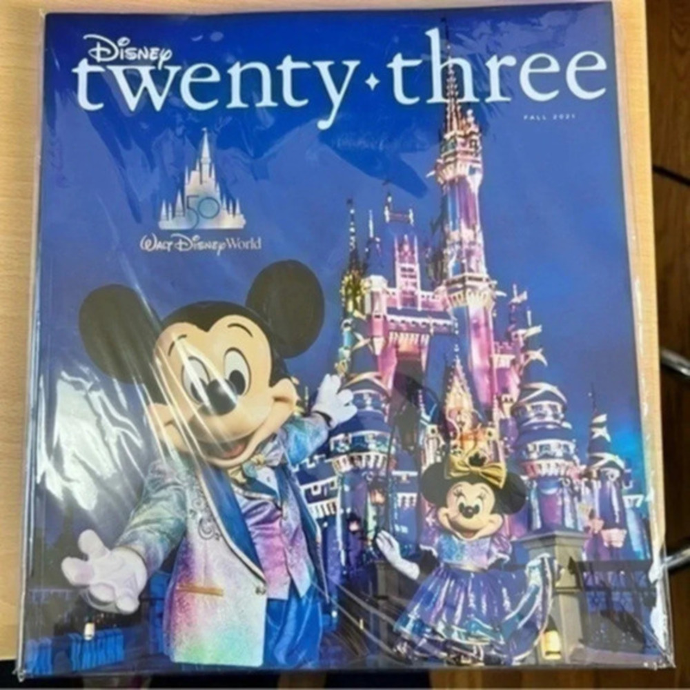 Disney Fall 2021 magazine